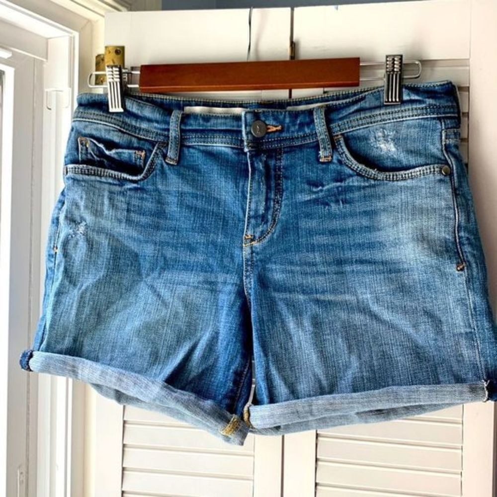 Pilcro and the Letter Press Hyphen Jean Shorts